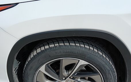 Lexus RX IV рестайлинг, 2017 год, 3 990 000 рублей, 12 фотография