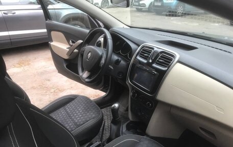 Renault Logan II, 2018 год, 950 000 рублей, 7 фотография
