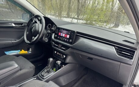 Skoda Rapid II, 2021 год, 1 700 000 рублей, 15 фотография