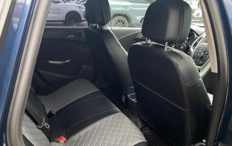 Opel Astra J, 2011 год, 611 000 рублей, 14 фотография