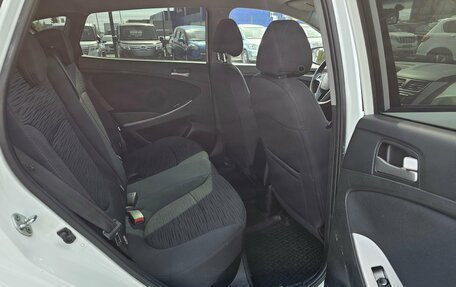 Hyundai Solaris II рестайлинг, 2015 год, 1 049 995 рублей, 13 фотография