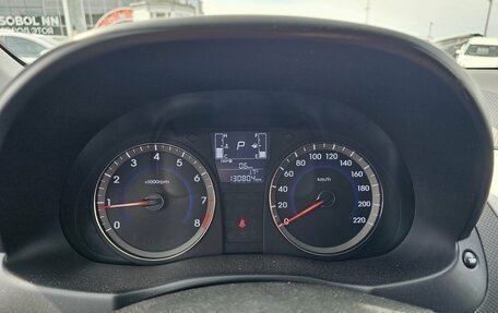 Hyundai Solaris II рестайлинг, 2015 год, 1 049 995 рублей, 16 фотография