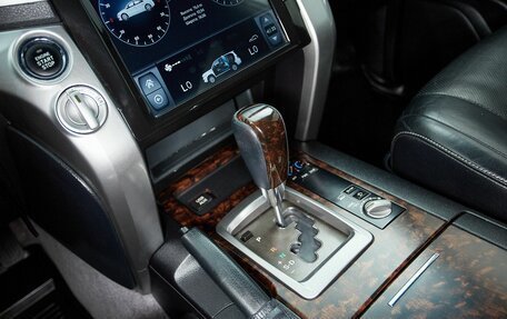 Toyota Land Cruiser 200, 2012 год, 4 300 000 рублей, 20 фотография