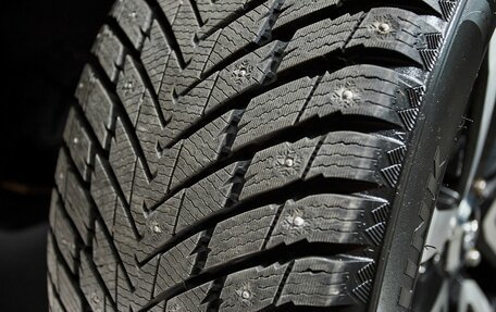 Toyota Land Cruiser 200, 2012 год, 4 300 000 рублей, 23 фотография