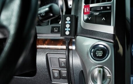 Toyota Land Cruiser 200, 2012 год, 4 300 000 рублей, 21 фотография