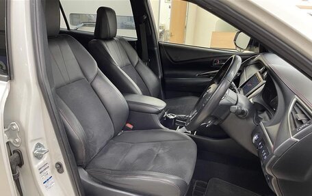 Toyota Harrier, 2018 год, 2 250 000 рублей, 35 фотография