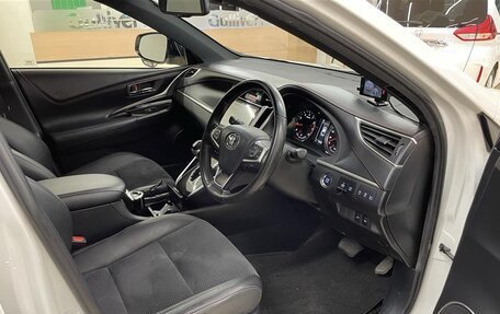 Toyota Harrier, 2018 год, 2 250 000 рублей, 36 фотография