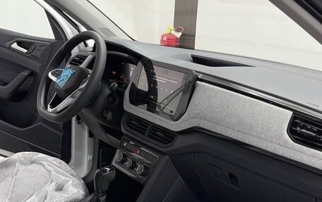 Volkswagen T-Cross I, 2022 год, 2 340 000 рублей, 17 фотография