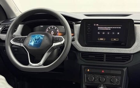 Volkswagen T-Cross I, 2022 год, 2 340 000 рублей, 23 фотография