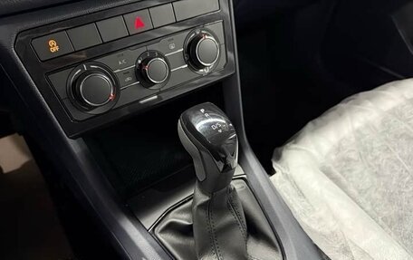 Volkswagen T-Cross I, 2022 год, 2 340 000 рублей, 26 фотография