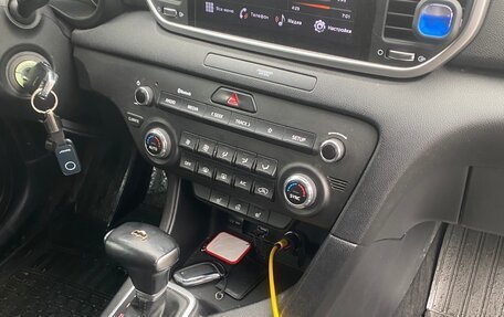 KIA Sportage IV рестайлинг, 2021 год, 2 200 000 рублей, 11 фотография