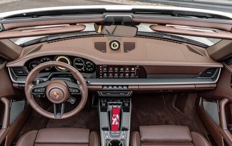 Porsche 911, 2024 год, 24 900 000 рублей, 19 фотография