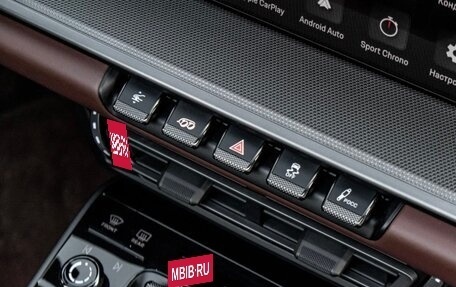 Porsche 911, 2024 год, 24 900 000 рублей, 22 фотография