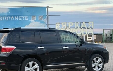 Toyota Highlander III, 2011 год, 2 150 000 рублей, 4 фотография