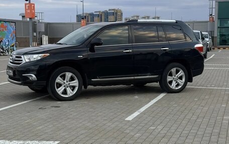 Toyota Highlander III, 2011 год, 2 150 000 рублей, 13 фотография