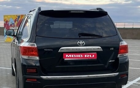 Toyota Highlander III, 2011 год, 2 150 000 рублей, 11 фотография