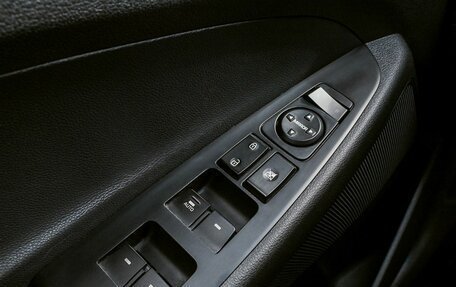 Hyundai Tucson III, 2019 год, 2 450 000 рублей, 12 фотография