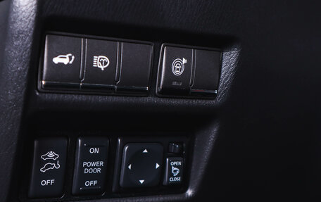 Nissan Patrol, 2012 год, 2 549 000 рублей, 29 фотография