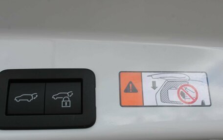 Toyota RAV4, 2026 год, 4 600 000 рублей, 29 фотография