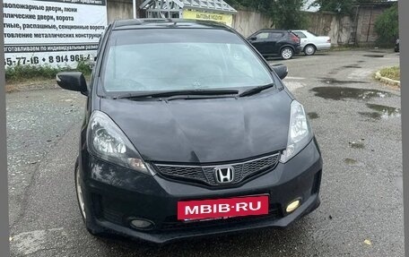 Honda Fit III, 2012 год, 790 000 рублей, 2 фотография
