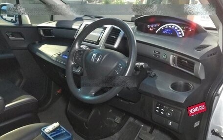 Honda Freed I, 2015 год, 1 170 000 рублей, 5 фотография
