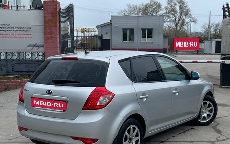 KIA cee'd I рестайлинг, 2010 год, 680 000 рублей, 4 фотография