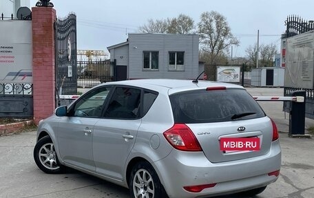 KIA cee'd I рестайлинг, 2010 год, 680 000 рублей, 3 фотография