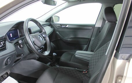 Skoda Rapid II, 2022 год, 1 725 000 рублей, 10 фотография