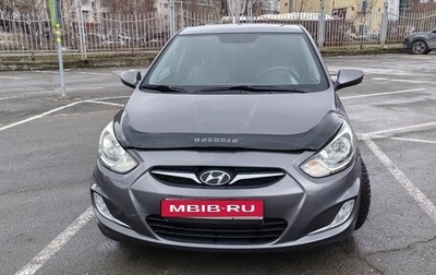 Hyundai Solaris II рестайлинг, 2013 год, 650 000 рублей, 1 фотография