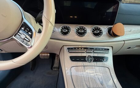 Mercedes-Benz E-Класс, 2019 год, 5 000 000 рублей, 10 фотография