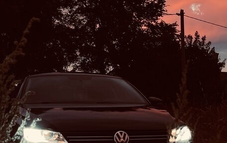 Volkswagen Jetta VI, 2014 год, 1 070 000 рублей, 3 фотография