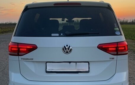 Volkswagen Touran III, 2016 год, 1 430 000 рублей, 3 фотография