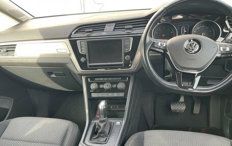 Volkswagen Touran III, 2016 год, 1 430 000 рублей, 7 фотография
