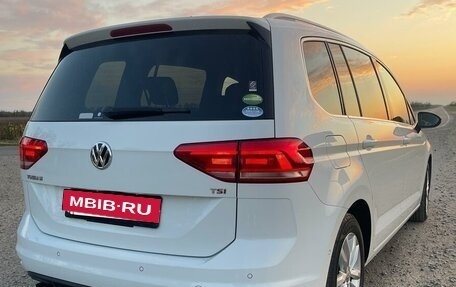 Volkswagen Touran III, 2016 год, 1 430 000 рублей, 4 фотография
