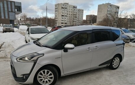 Toyota Sienta II, 2015 год, 1 000 000 рублей, 2 фотография