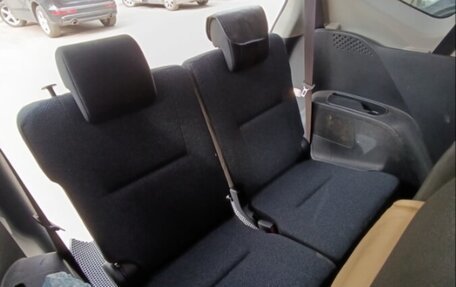 Toyota Sienta II, 2015 год, 1 000 000 рублей, 10 фотография