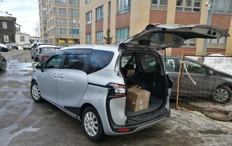 Toyota Sienta II, 2015 год, 1 000 000 рублей, 16 фотография