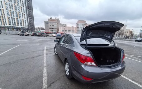 Hyundai Solaris II рестайлинг, 2013 год, 650 000 рублей, 4 фотография