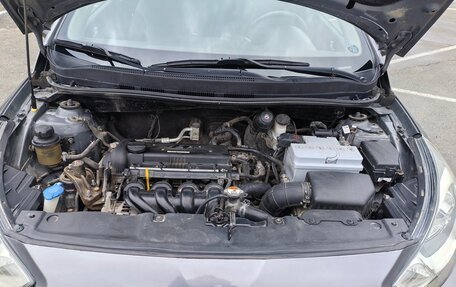 Hyundai Solaris II рестайлинг, 2013 год, 650 000 рублей, 3 фотография