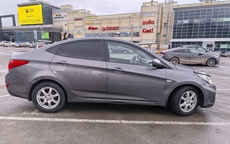 Hyundai Solaris II рестайлинг, 2013 год, 650 000 рублей, 5 фотография