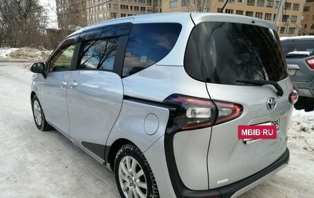 Toyota Sienta II, 2015 год, 1 000 000 рублей, 19 фотография