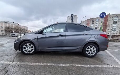 Hyundai Solaris II рестайлинг, 2013 год, 650 000 рублей, 15 фотография