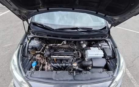 Hyundai Solaris II рестайлинг, 2013 год, 650 000 рублей, 19 фотография