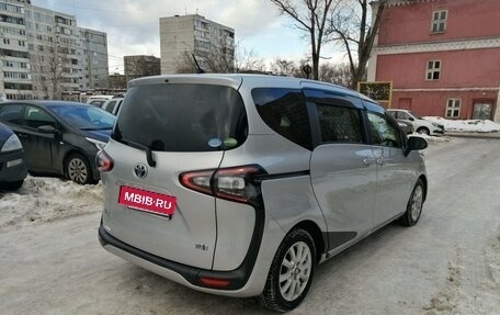 Toyota Sienta II, 2015 год, 1 000 000 рублей, 18 фотография