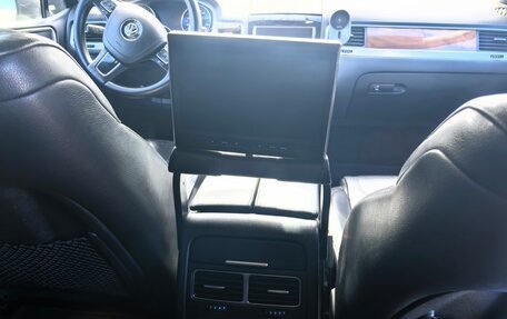 Volkswagen Touareg III, 2010 год, 1 850 000 рублей, 9 фотография