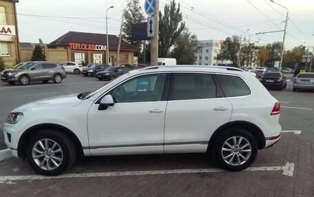Volkswagen Touareg III, 2015 год, 2 600 000 рублей, 2 фотография