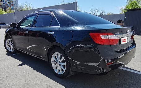 Toyota Camry, 2014 год, 1 900 000 рублей, 5 фотография