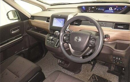 Honda Freed II, 2021 год, 1 430 000 рублей, 3 фотография