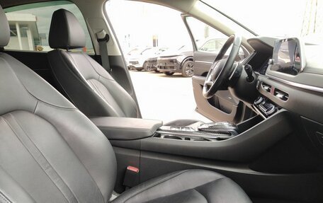 Hyundai Sonata VIII, 2020 год, 2 200 000 рублей, 20 фотография