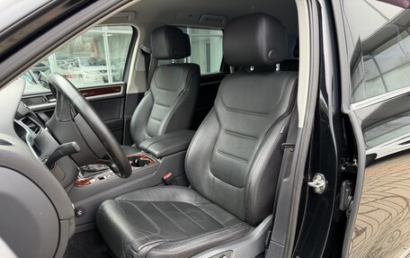 Volkswagen Touareg III, 2012 год, 1 690 000 рублей, 15 фотография